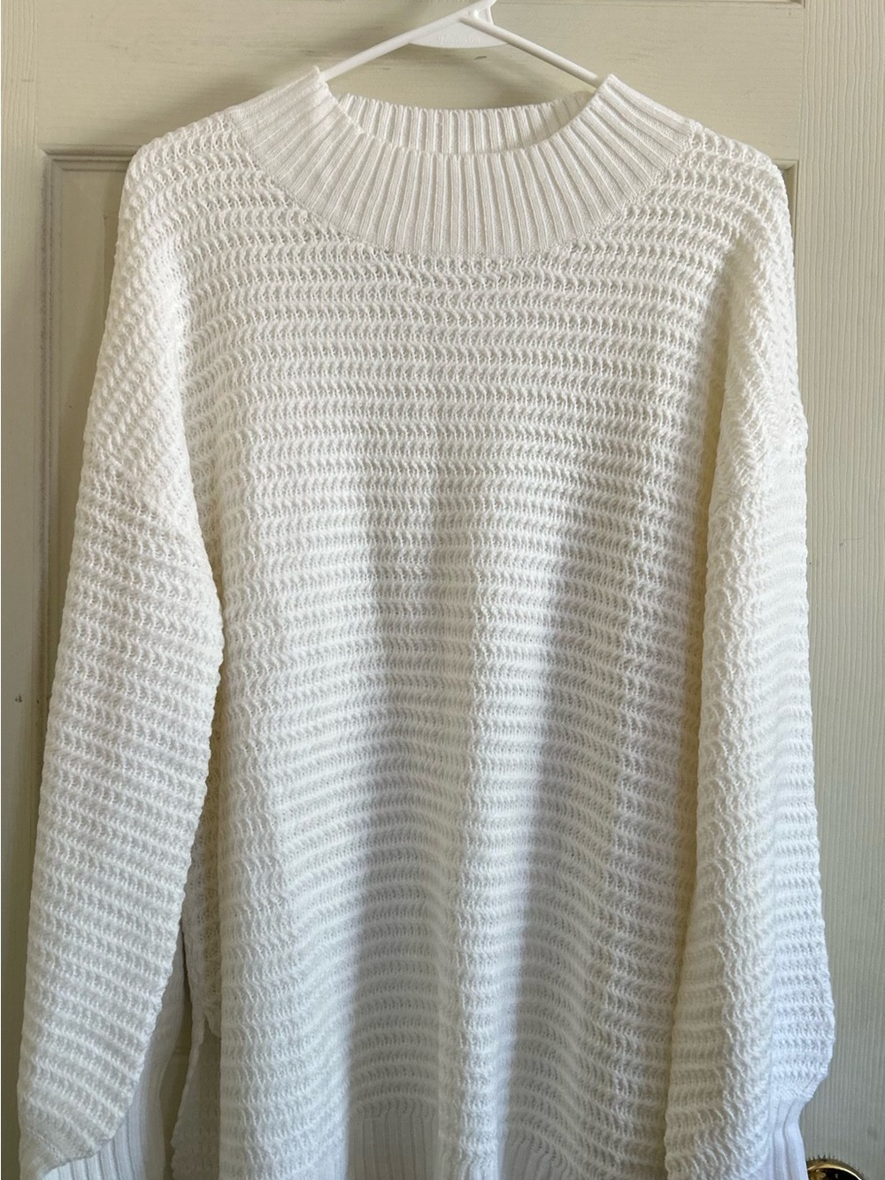 2XL. White. NWOT. Classic White Knit Crewneck Sweater
